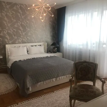 Holiday Ena Villa